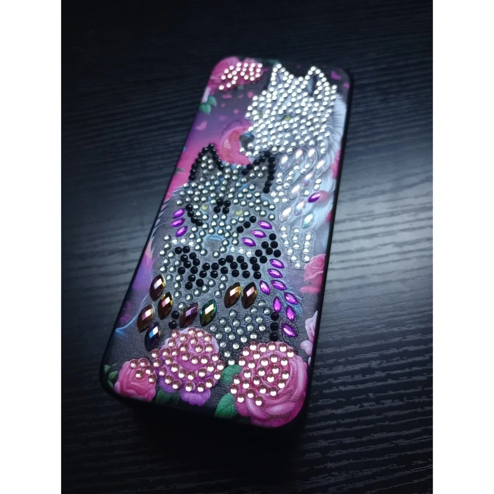 Diamond Painted Eyeglass Case Wolf Rhinestone Glasses Case Floral Hard Shell New